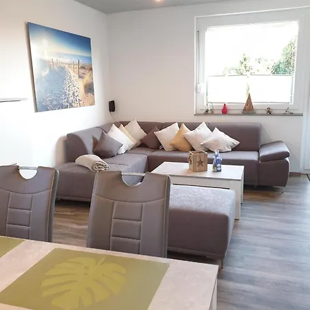 Ferienhaus-steinpicker 度假居 *